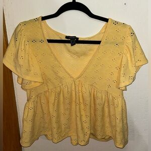 yellow floral crop top size XL